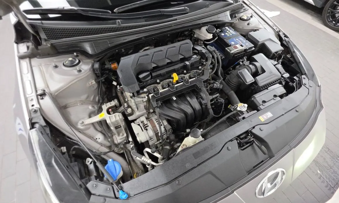 Hyundai AVANTE — фото 6