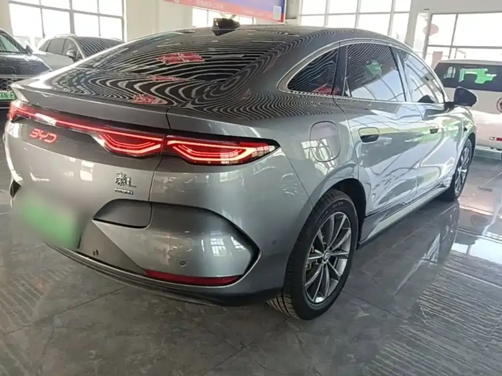 BYD Qin L — фото 4