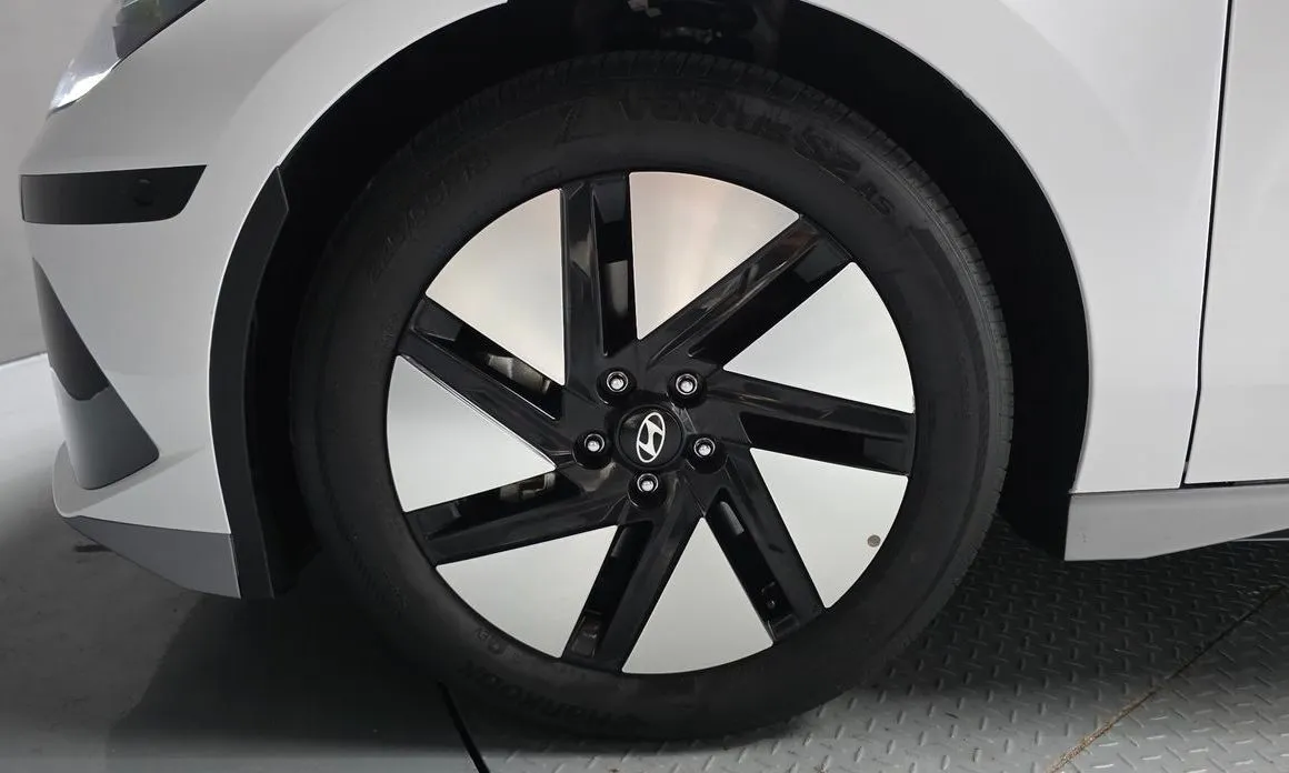 Hyundai Ioniq6 — фото 3