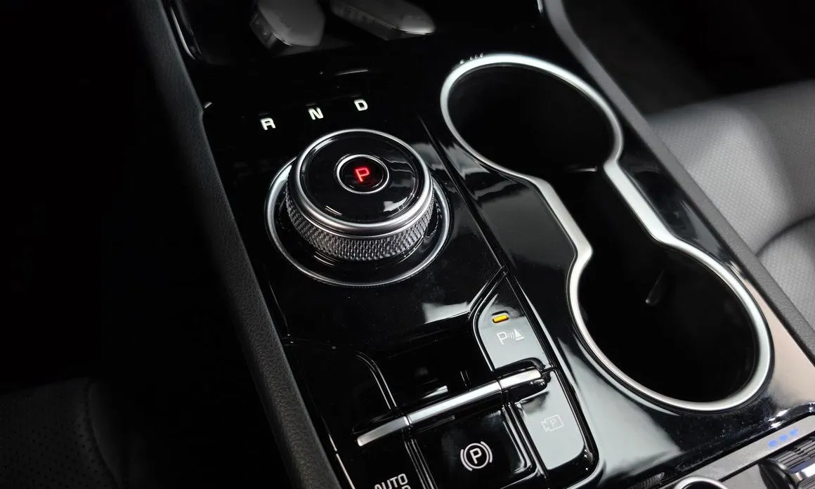 Kia K5 — фото 10