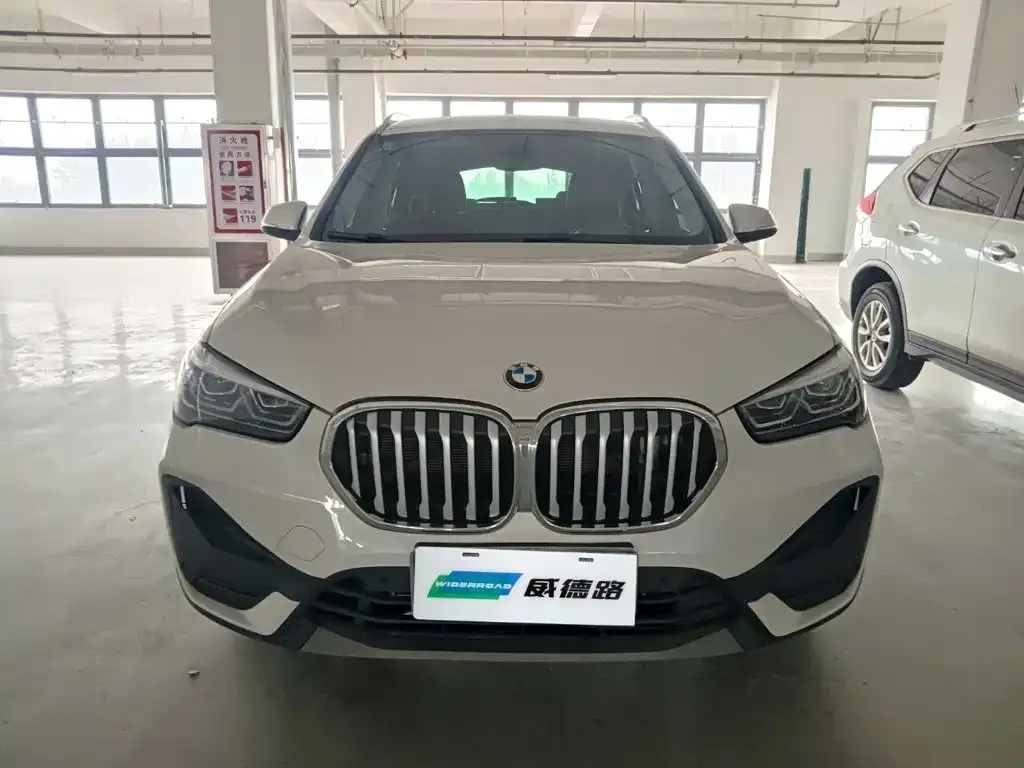 BMW X1 — фото 2