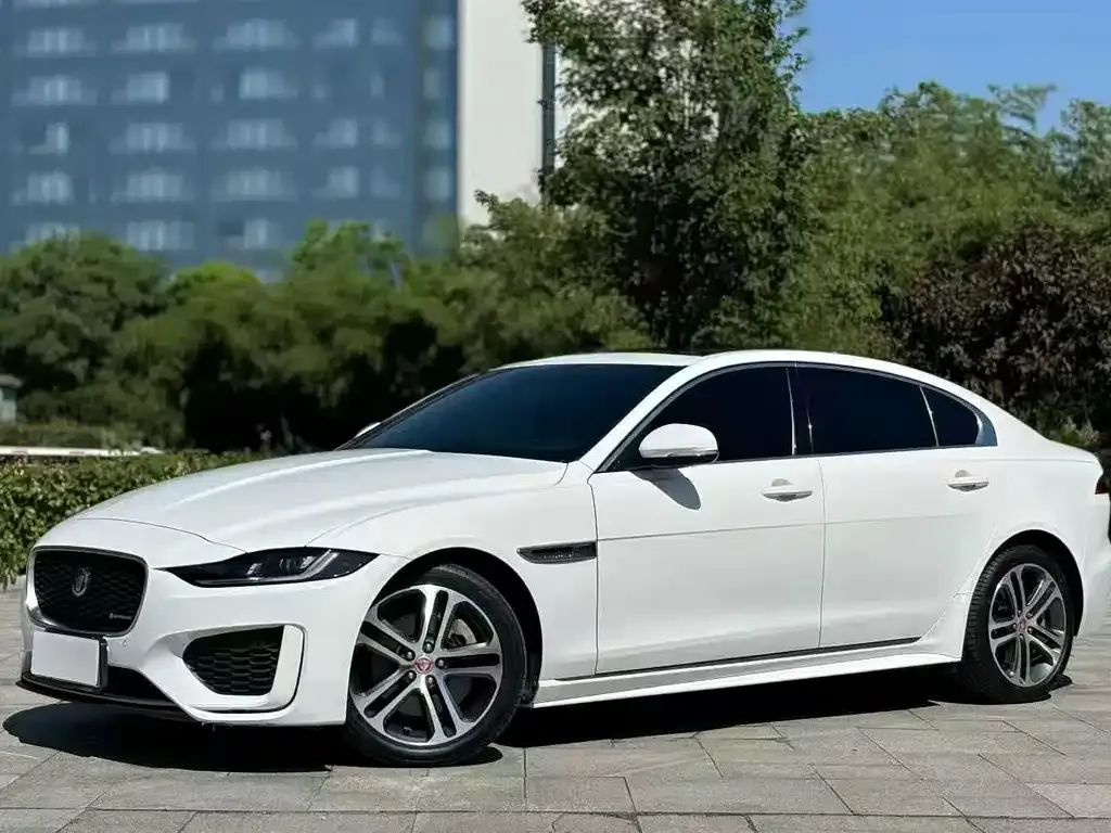 Jaguar XEL — фото 1