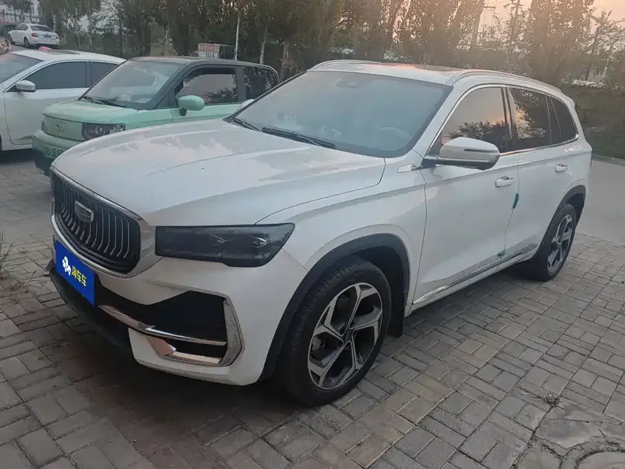 Geely Xingyue L — фото 1