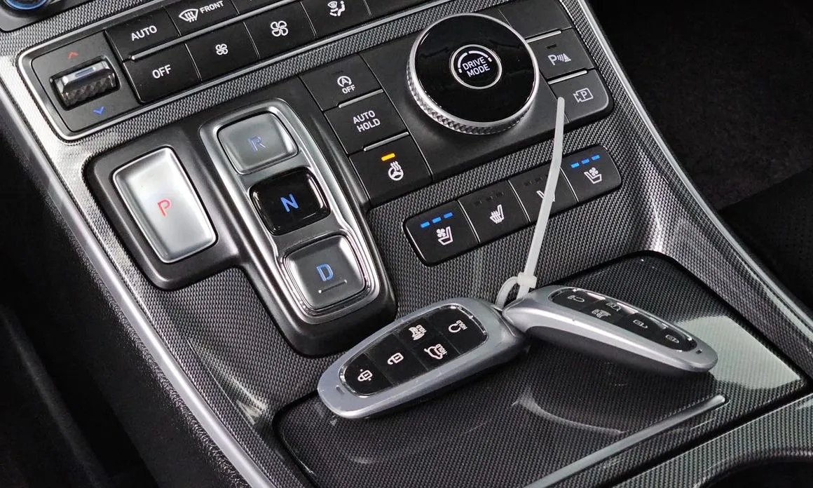 Hyundai Santafe — фото 7
