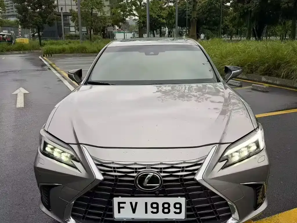 Lexus ES — фото 4