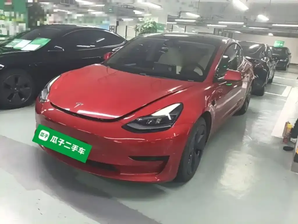 Tesla Model 3 — фото 2