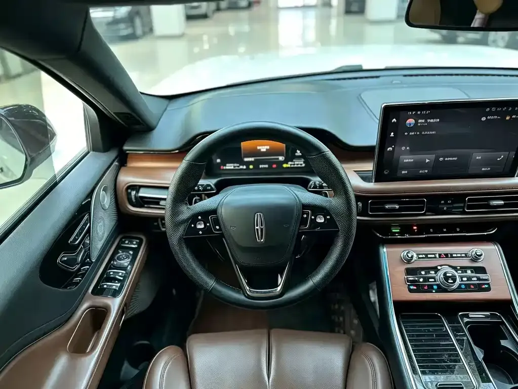 Lincoln Aviator — фото 4
