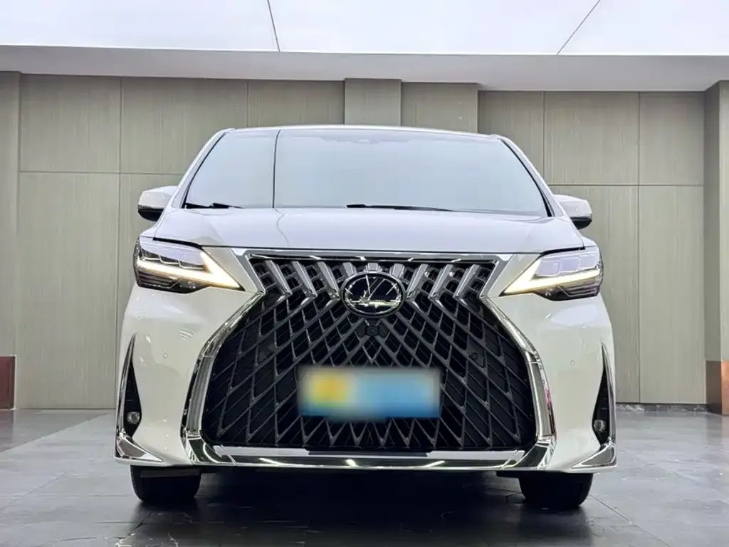 Lexus LM — фото 7