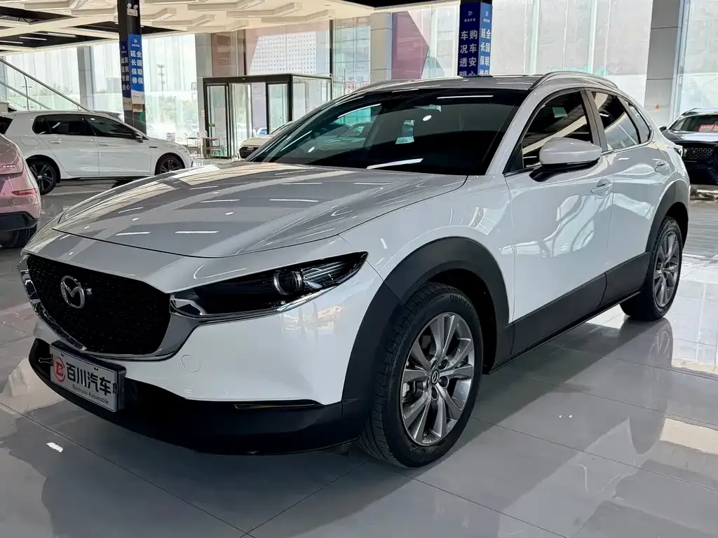 Mazda CX-30 — фото 1