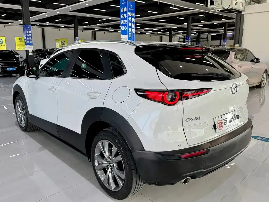 Mazda CX-30 — фото 4