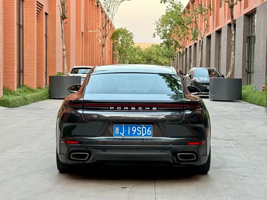 Porsche Panamera — фото 3