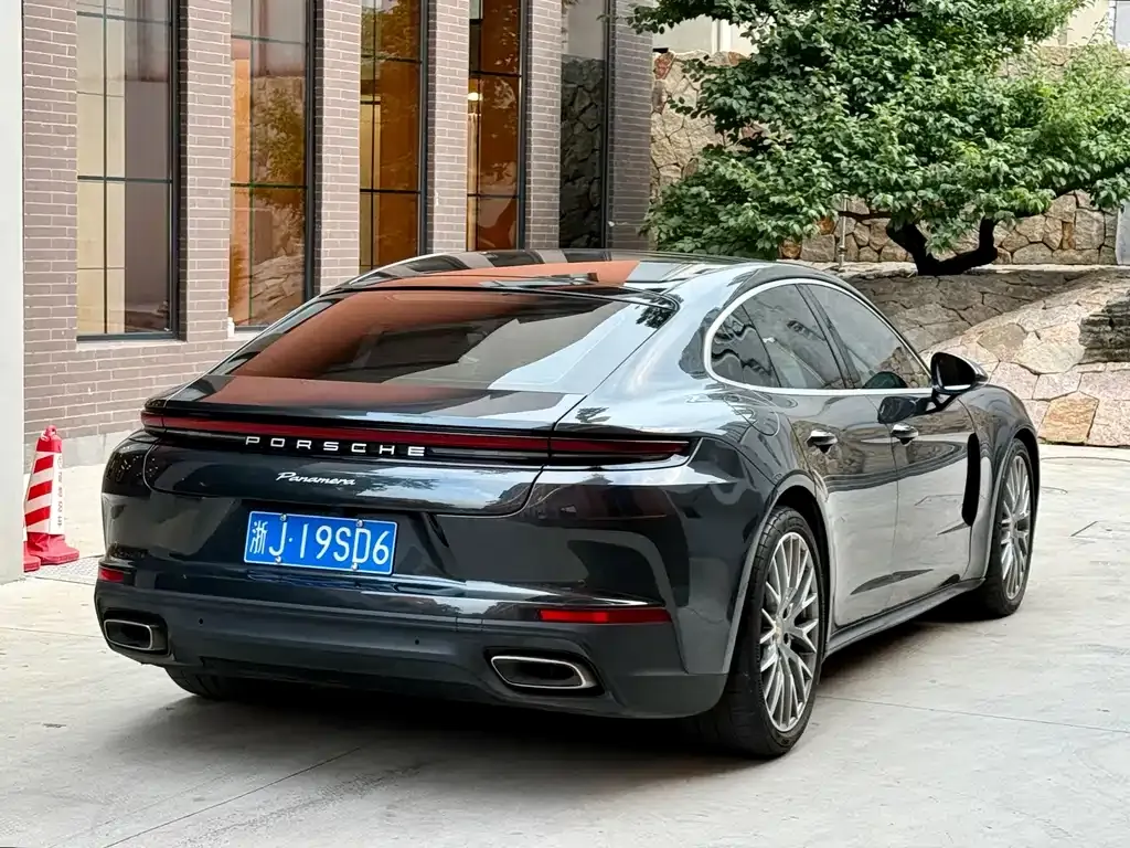 Porsche Panamera — фото 10