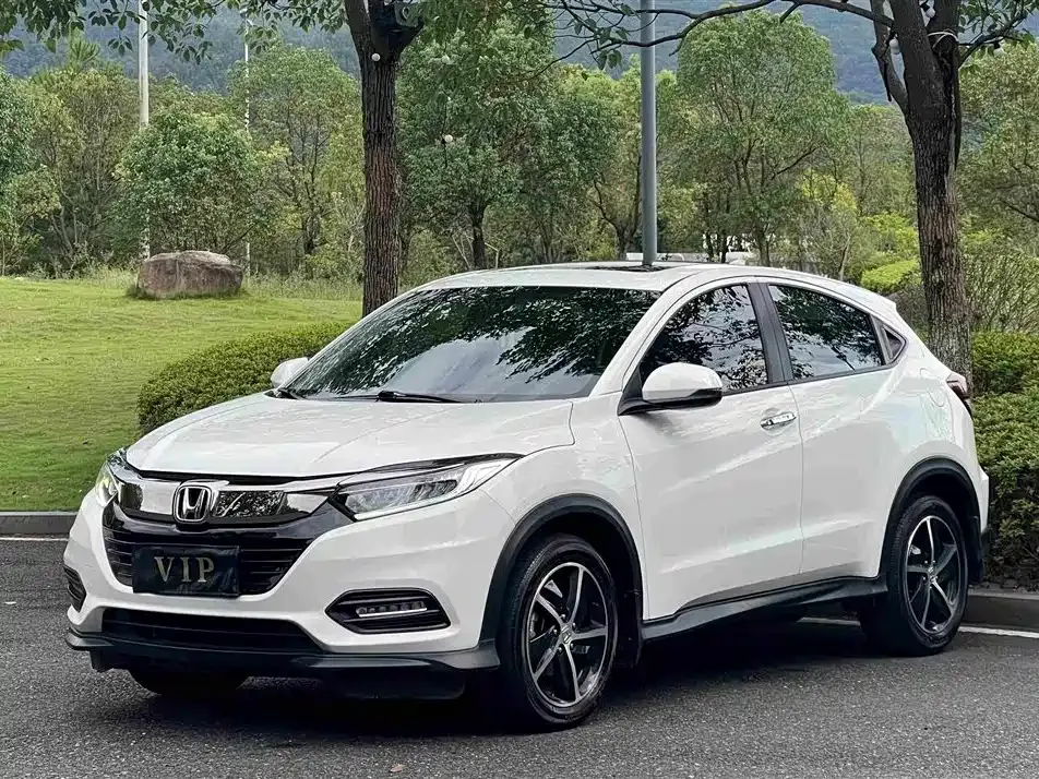 Honda Vezel — фото 1