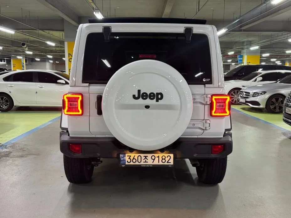 Jeep Wrangler — фото 2