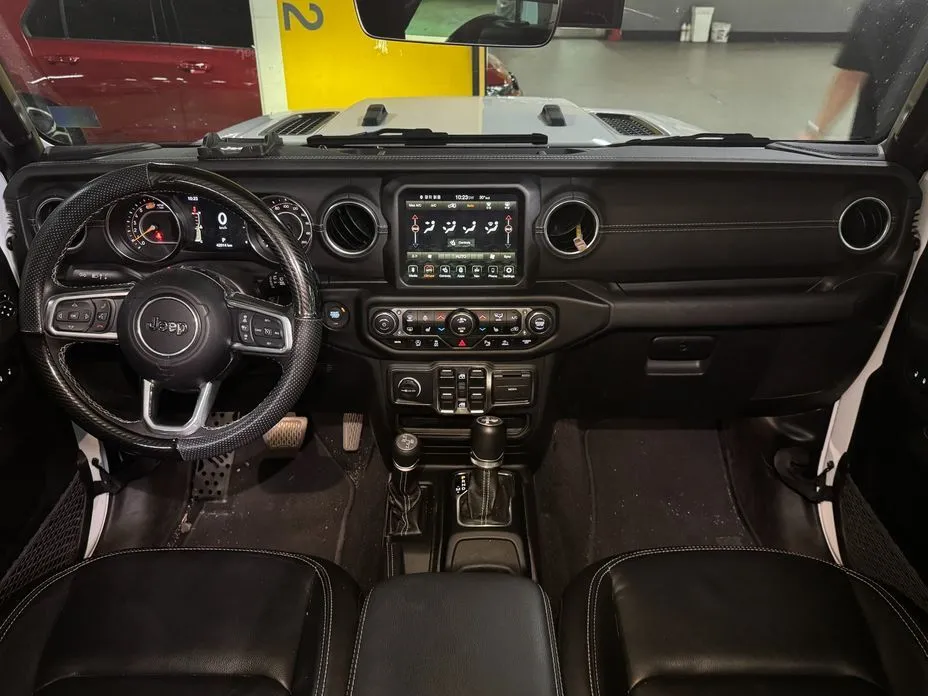Jeep Wrangler — фото 5