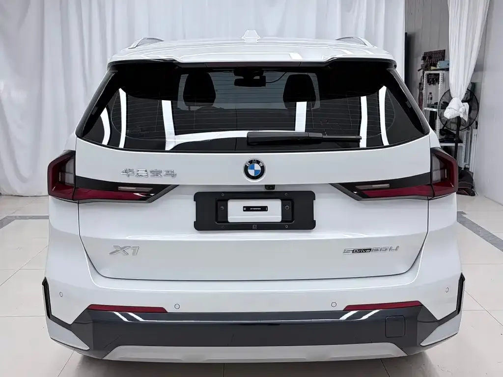 BMW X1 — фото 10