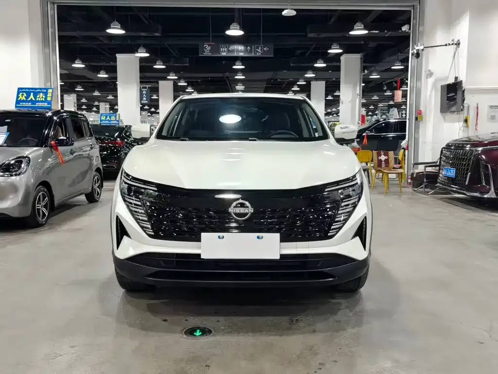Nissan Qashqai — фото 1