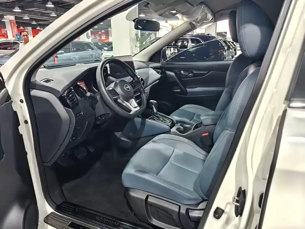 Nissan Qashqai — фото 5