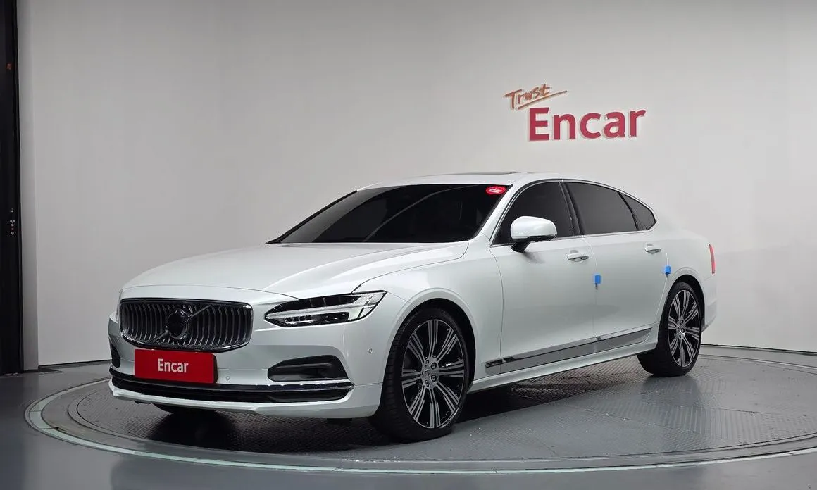 Volvo S90 — фото 1