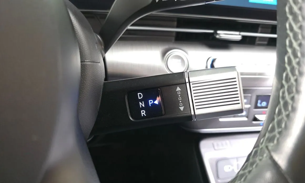 Hyundai Kona — фото 9