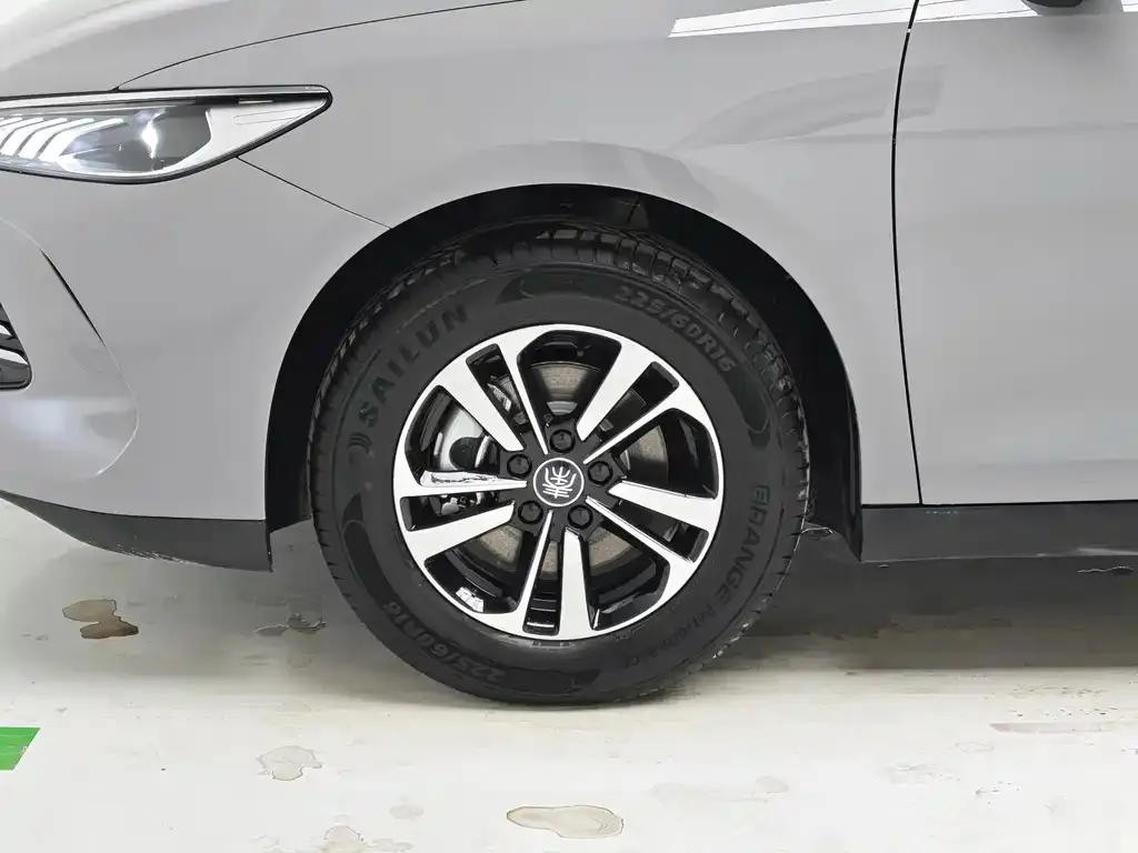 BYD Qin PLUS — фото 9