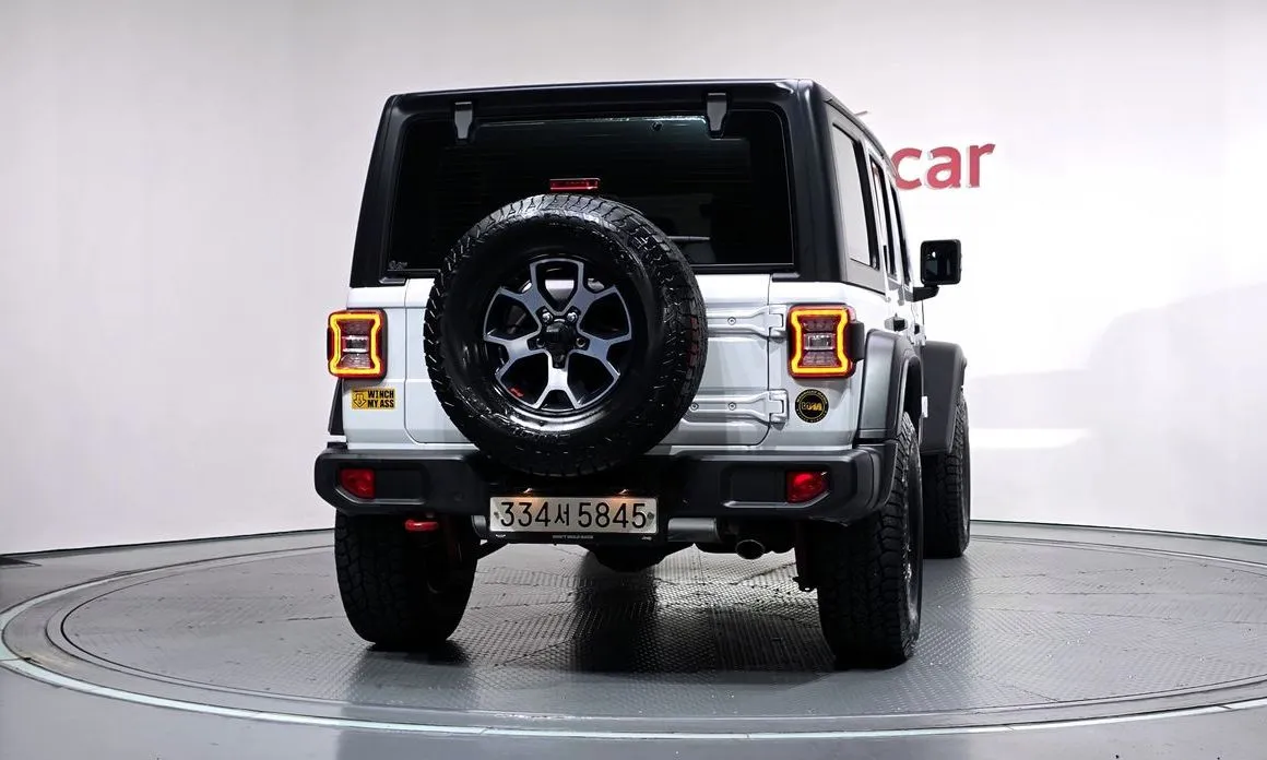 Jeep Wrangler — фото 10