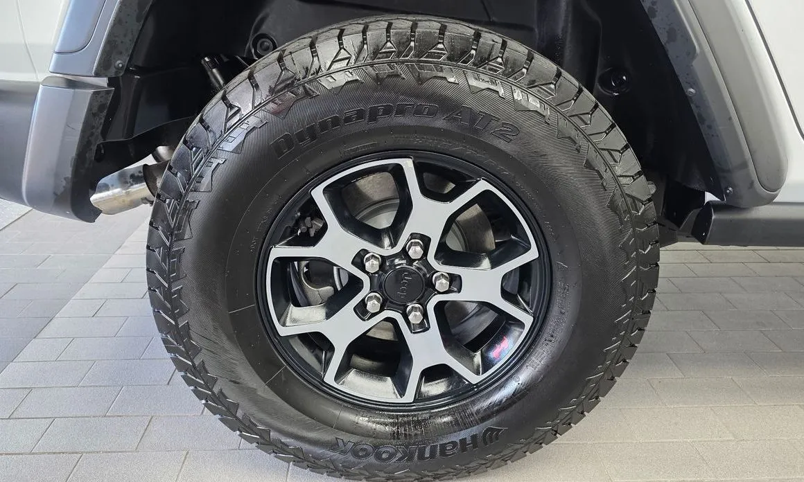 Jeep Wrangler — фото 6