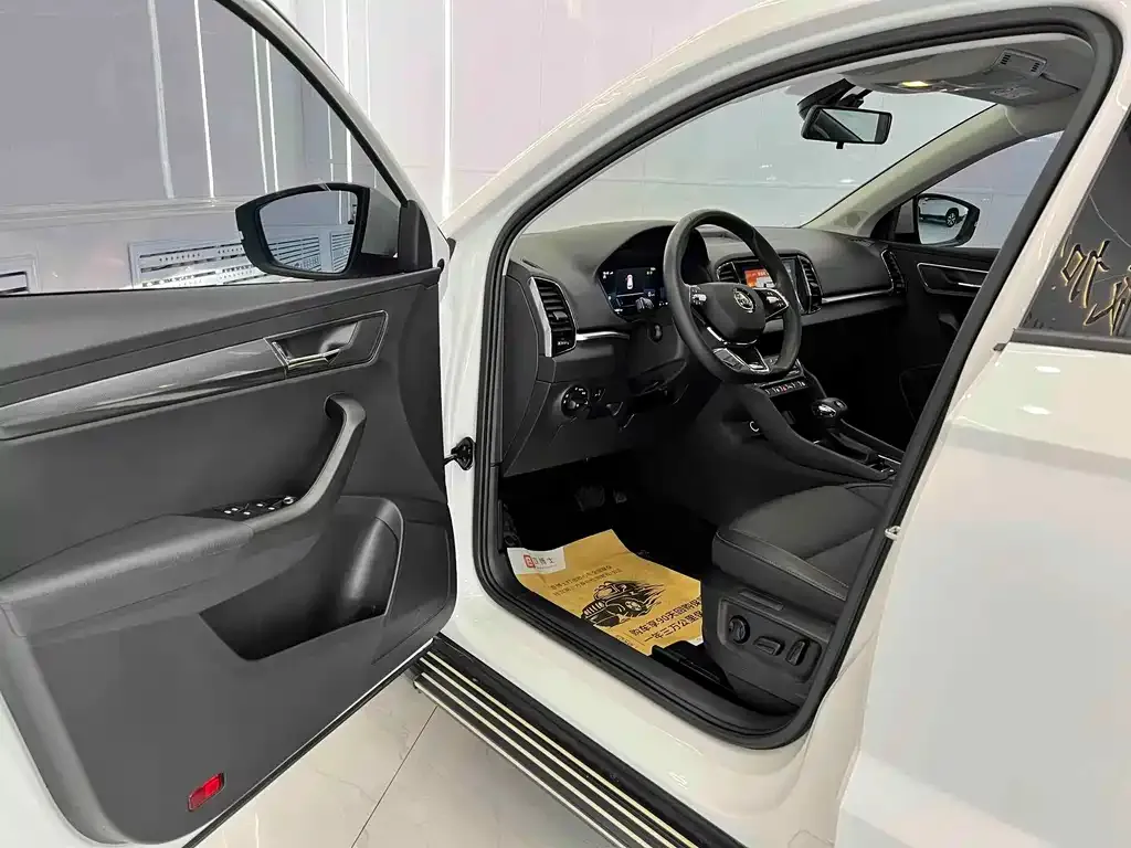 Skoda Karoq — фото 6