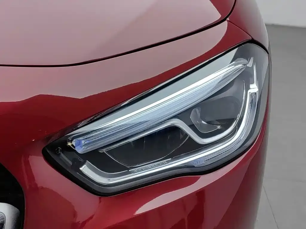 Mercedes-Benz GLA — фото 8