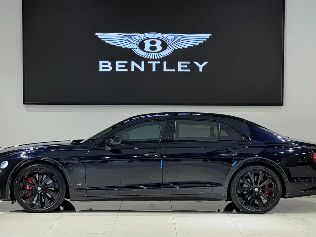 Bentley Flying Spur — фото 6