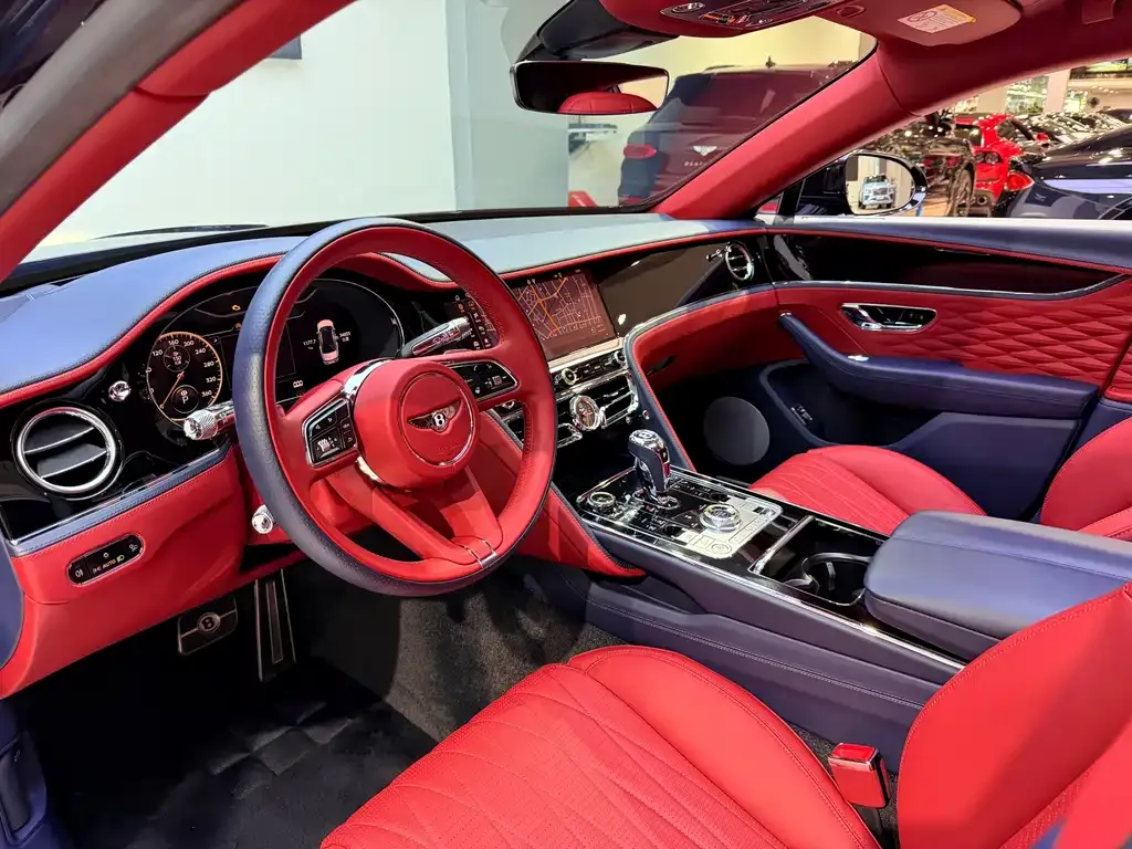 Bentley Flying Spur — фото 4