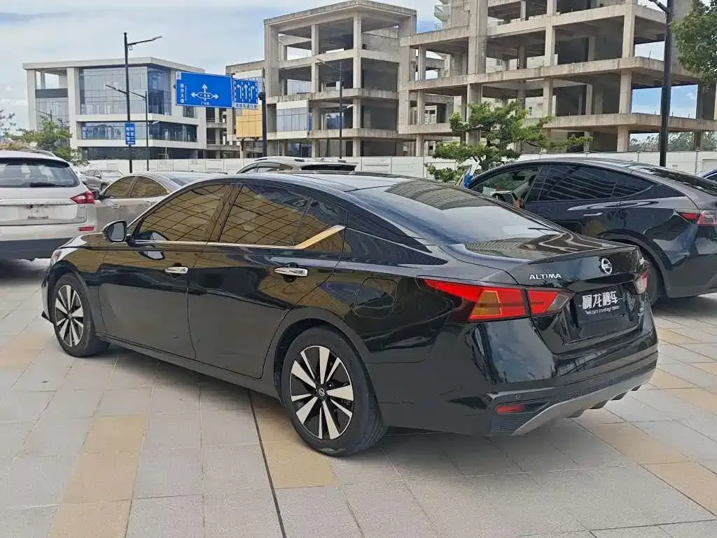 Nissan Teana — фото 10