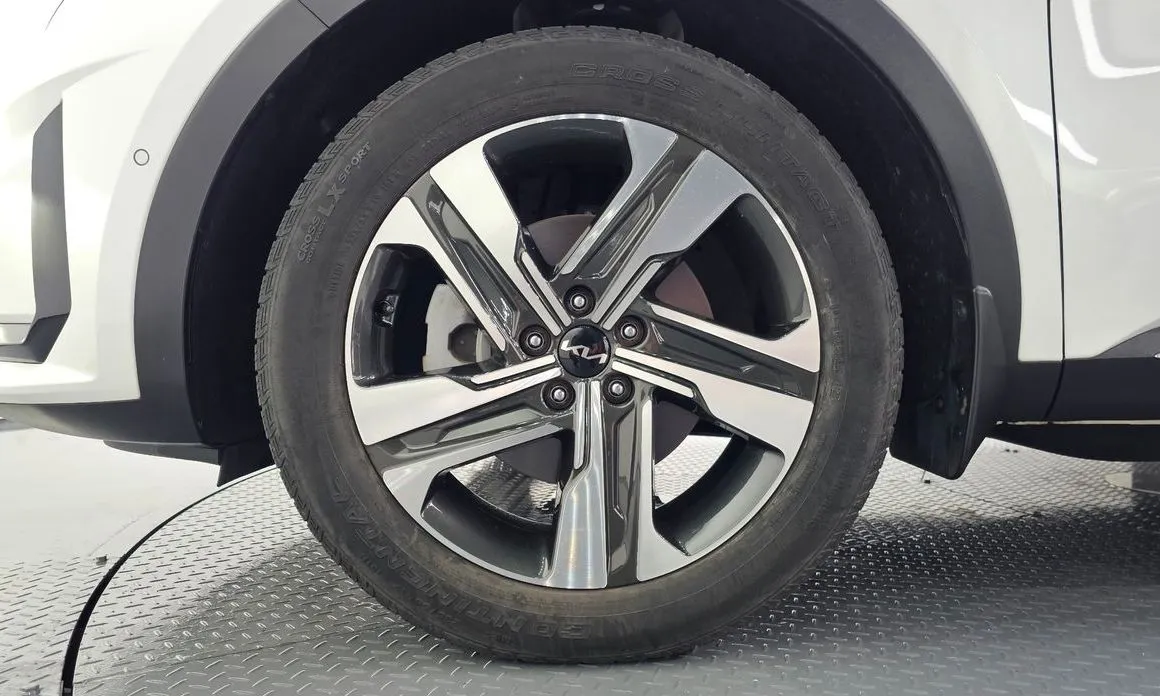 Kia Sorento — фото 6