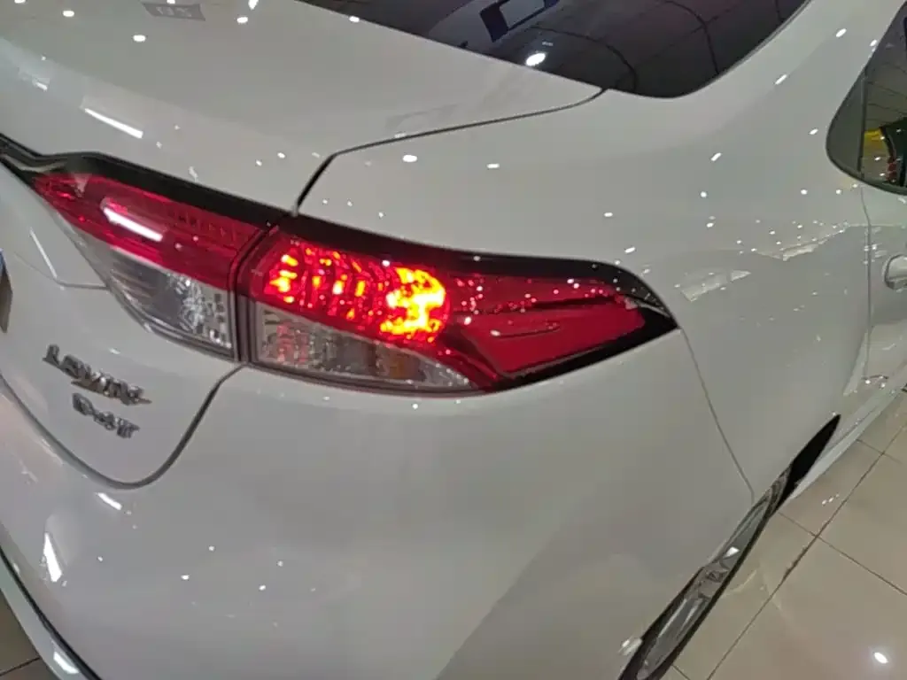 Toyota Levin — фото 4