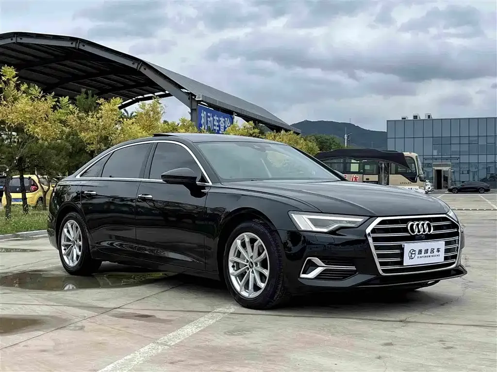 Audi A6L — фото 7