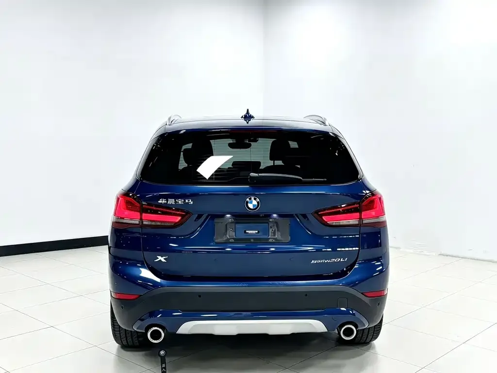 BMW X1 — фото 7