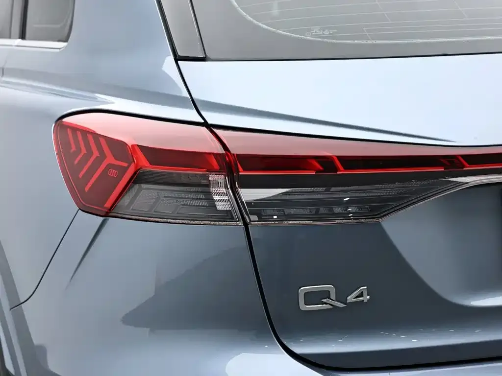 Audi Q4 e-tron — фото 5