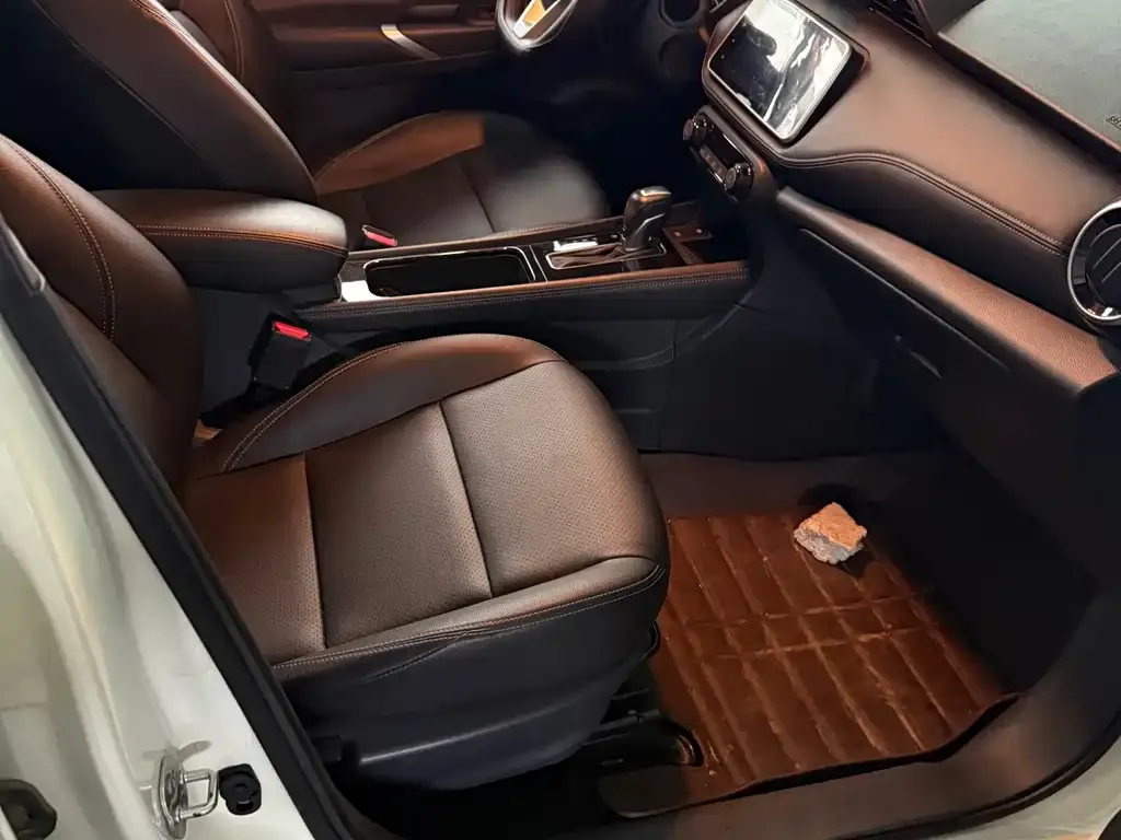 Nissan Kicks — фото 5