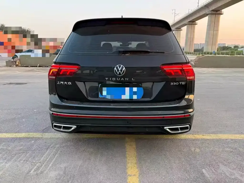 Volkswagen Tiguan L — фото 7