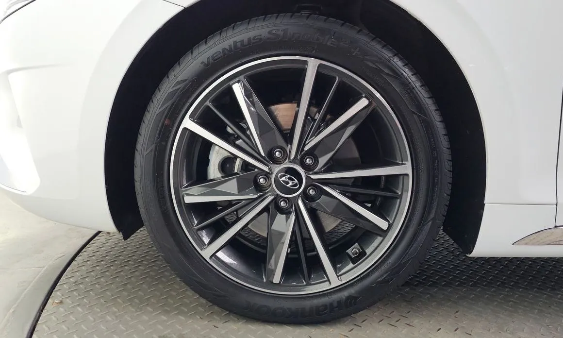 Hyundai Grandeur — фото 10