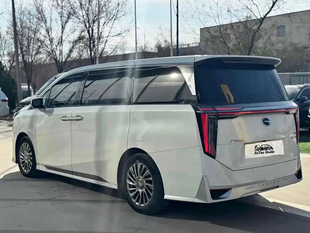 GAC Motor Trumpchi M8 — фото 3