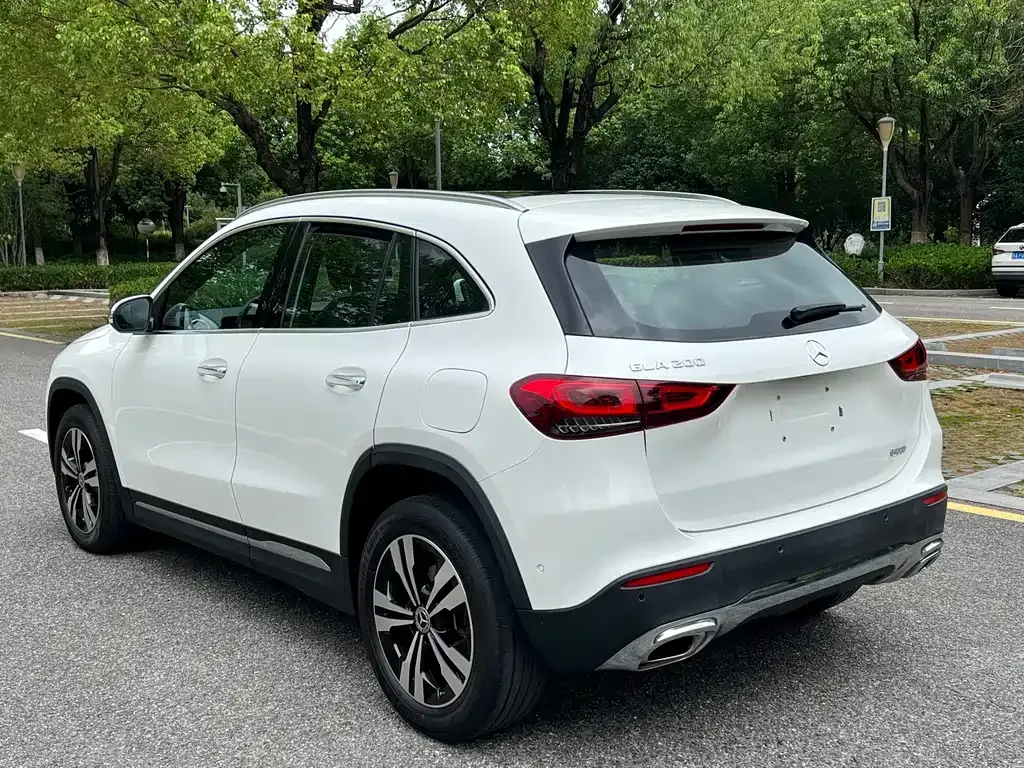Mercedes-Benz GLA — фото 9