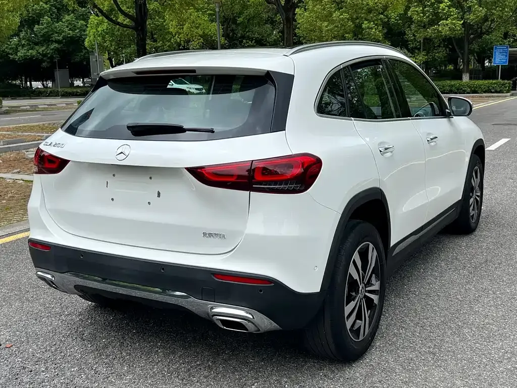 Mercedes-Benz GLA — фото 8