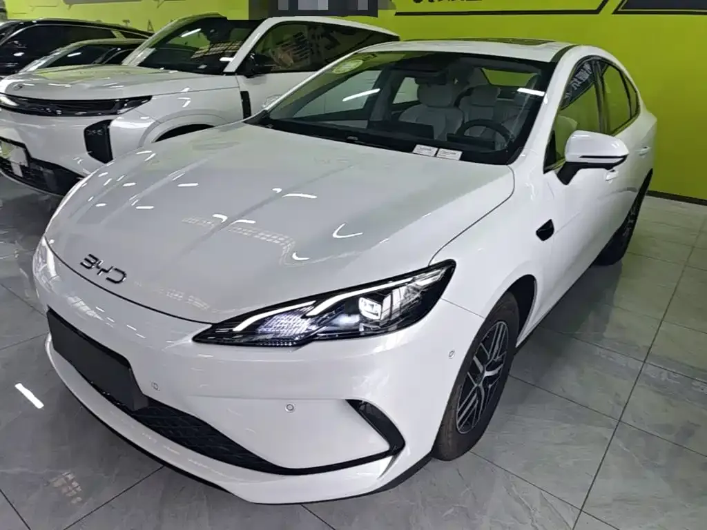 BYD Seal 05 DM-i — фото 1