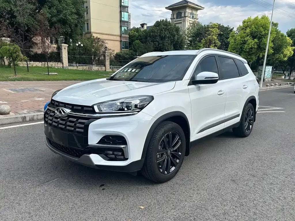 Chery Tiggo 8 — фото 1