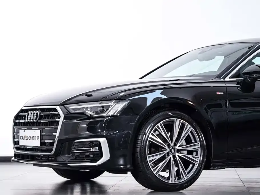 Audi A6L — фото 6