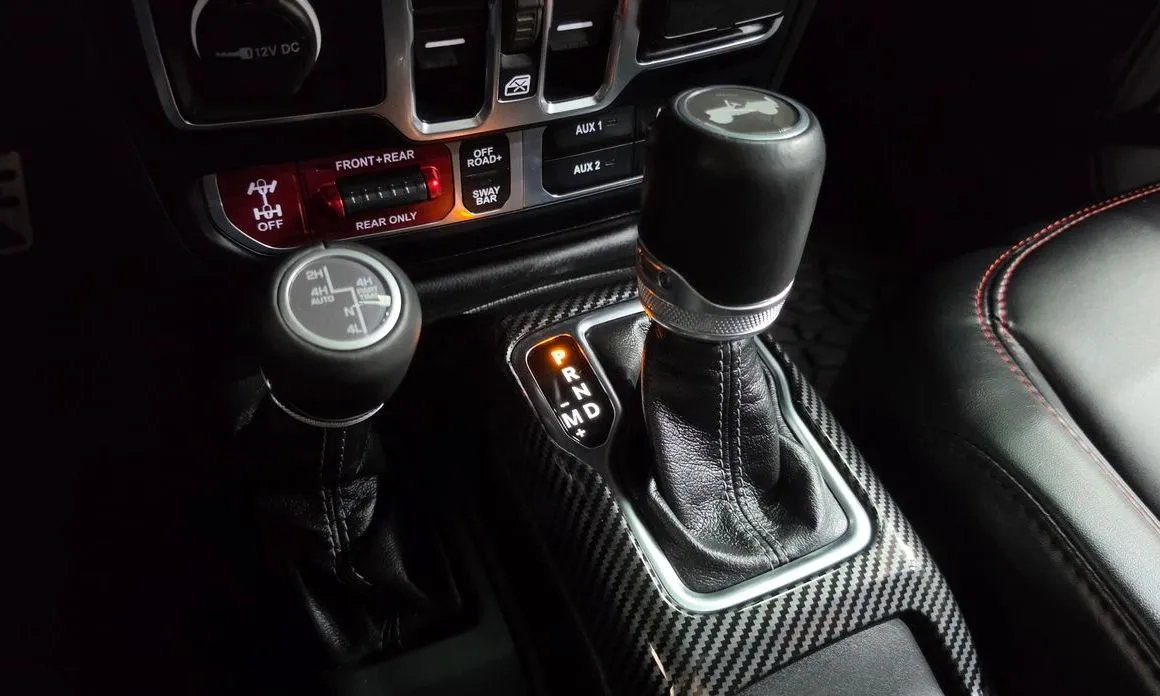 Jeep Wrangler — фото 2