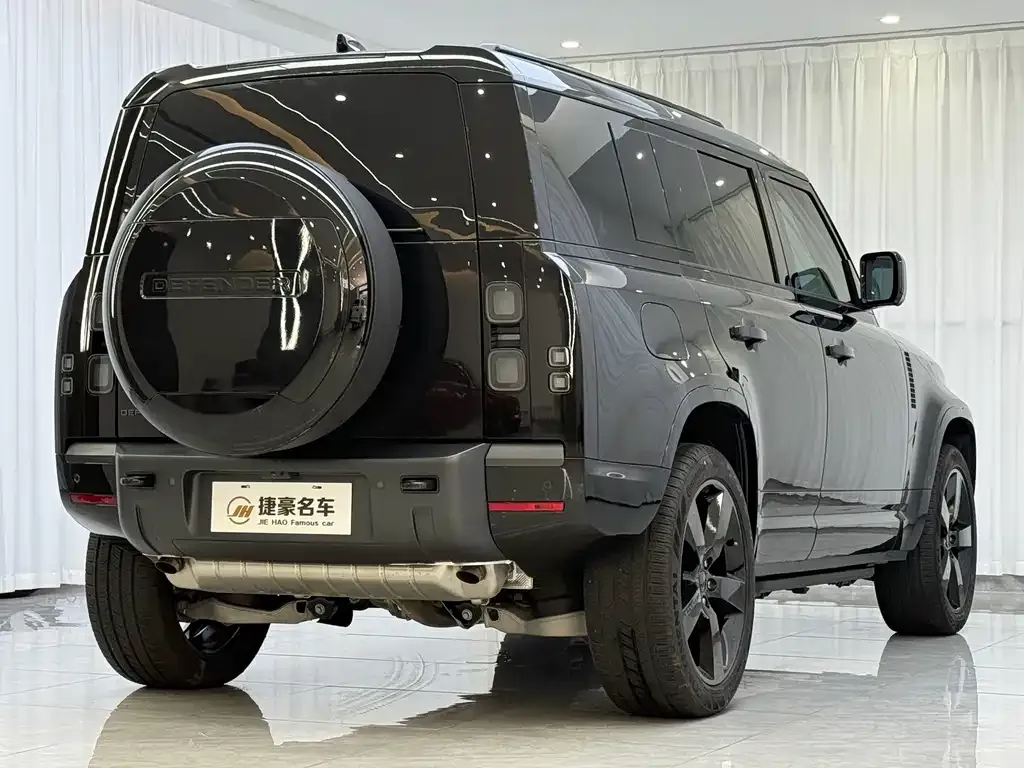Land Rover Defender — фото 9