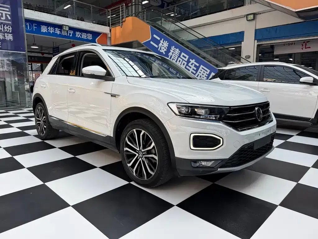 Volkswagen T-Roc — фото 2