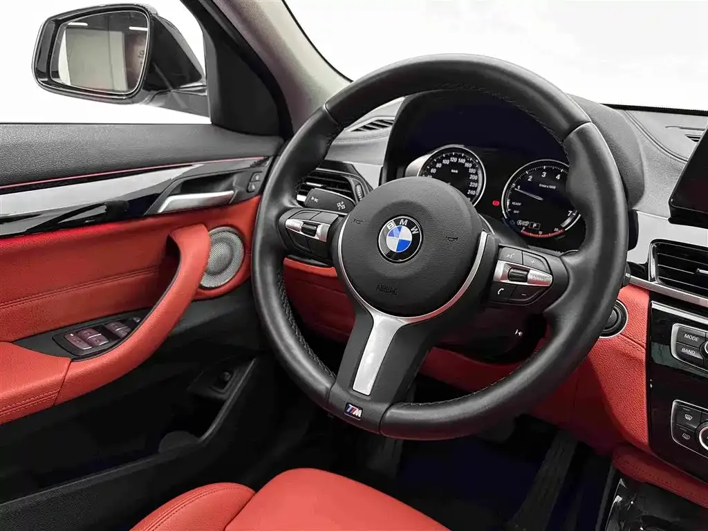 BMW X2 — фото 9